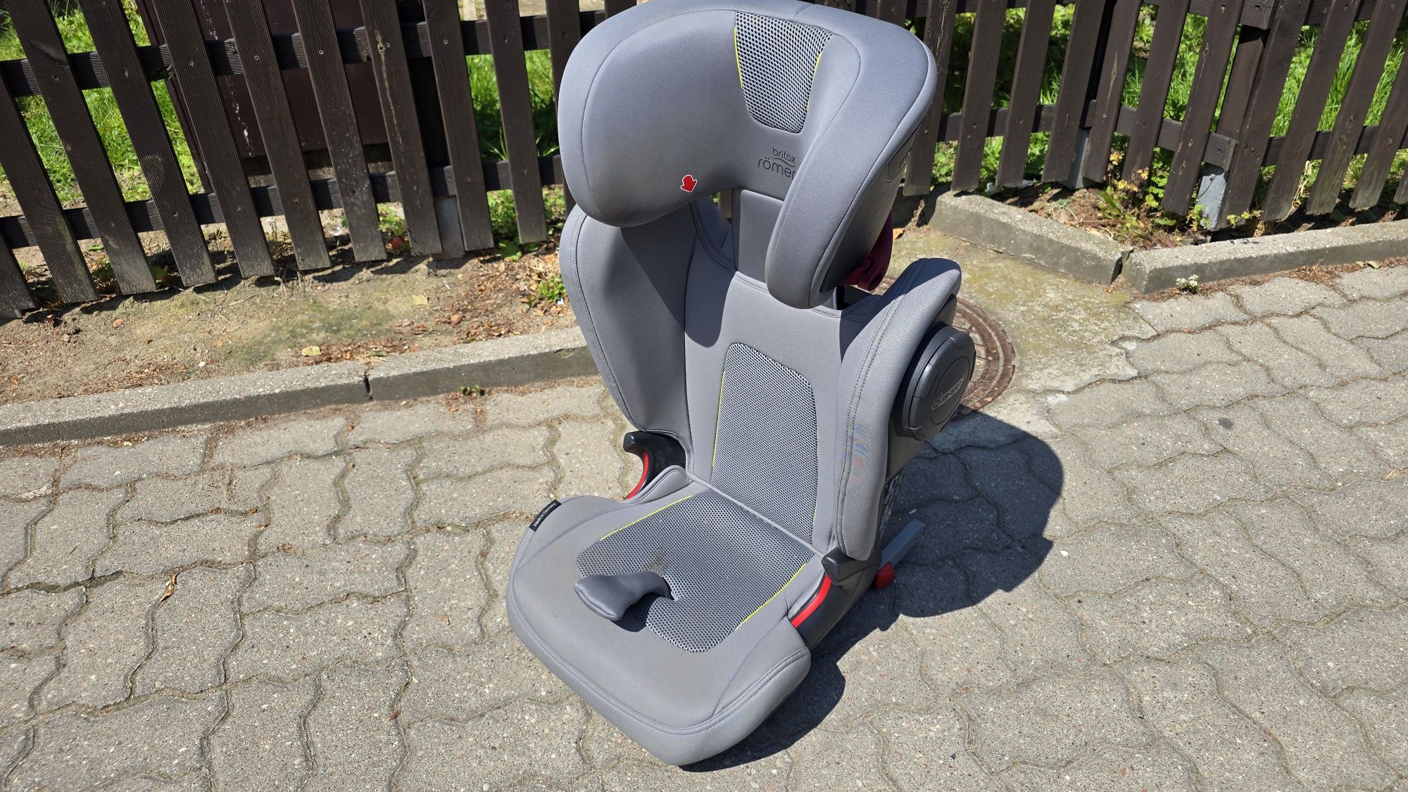 Fotelik samochodowy Britax Romer Kidfix III M
