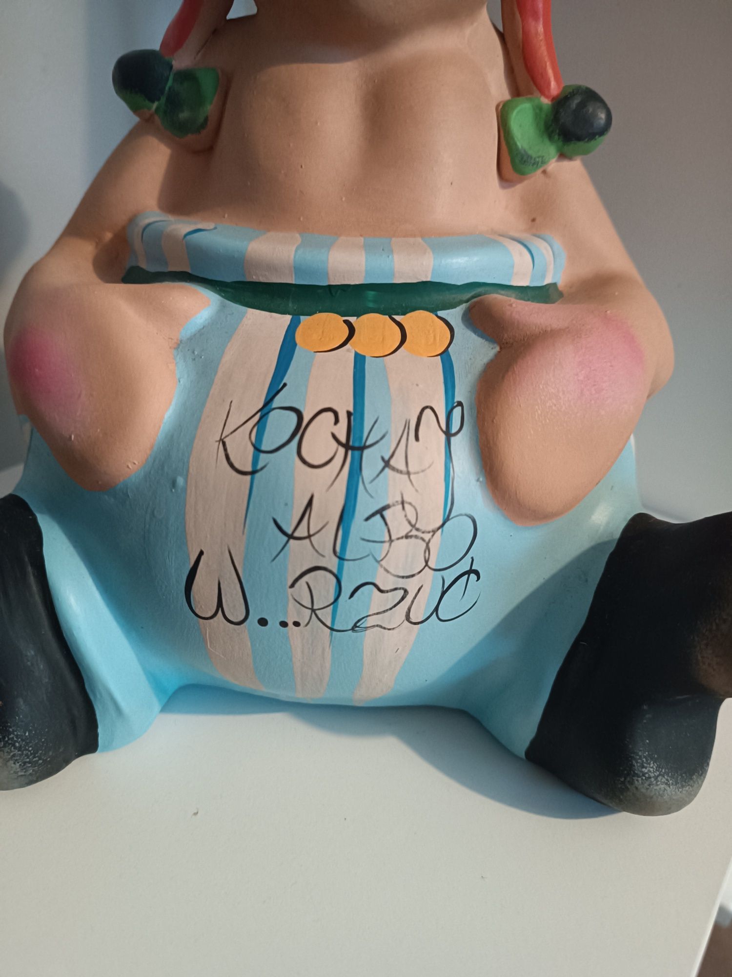 Skarbonka ceramiczna figurka Obeliks wys 26cm