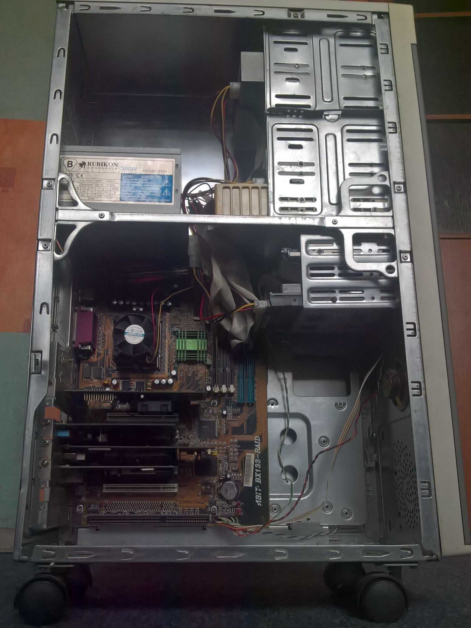 Komputer PC IBM Intel 133 Abit BX133-Raid,BigTower,TunerTV,2xHDD,LAN