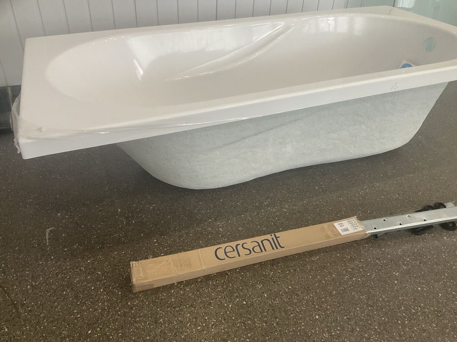 Продам нова ванна акрілова.