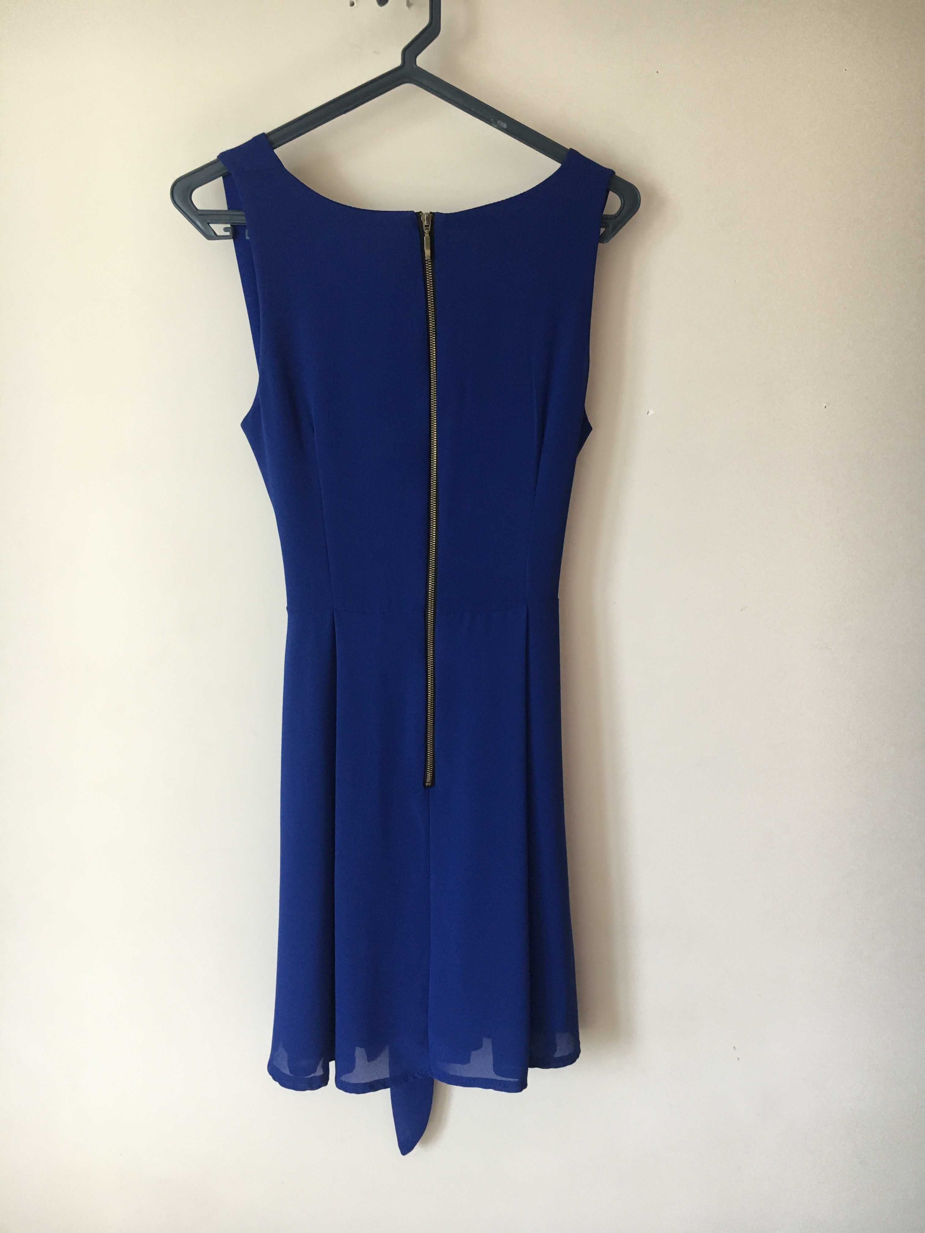 Vestido azul feminino