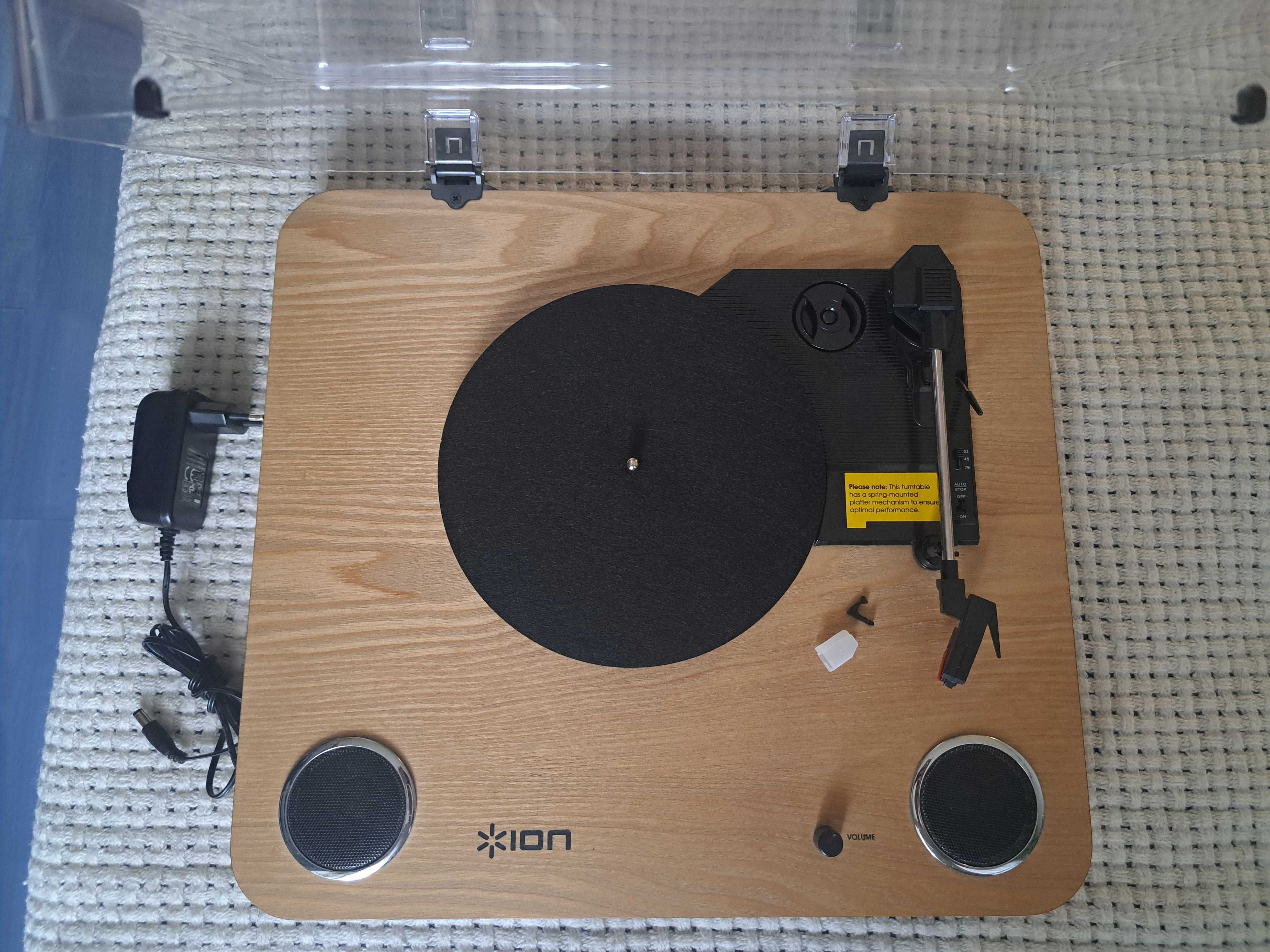 Вініловий програвач ION Max LP Wood