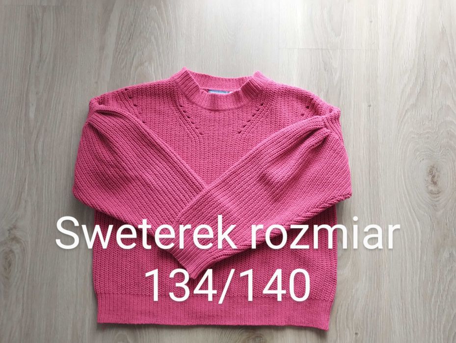 Sweterek rozmiar 134/140