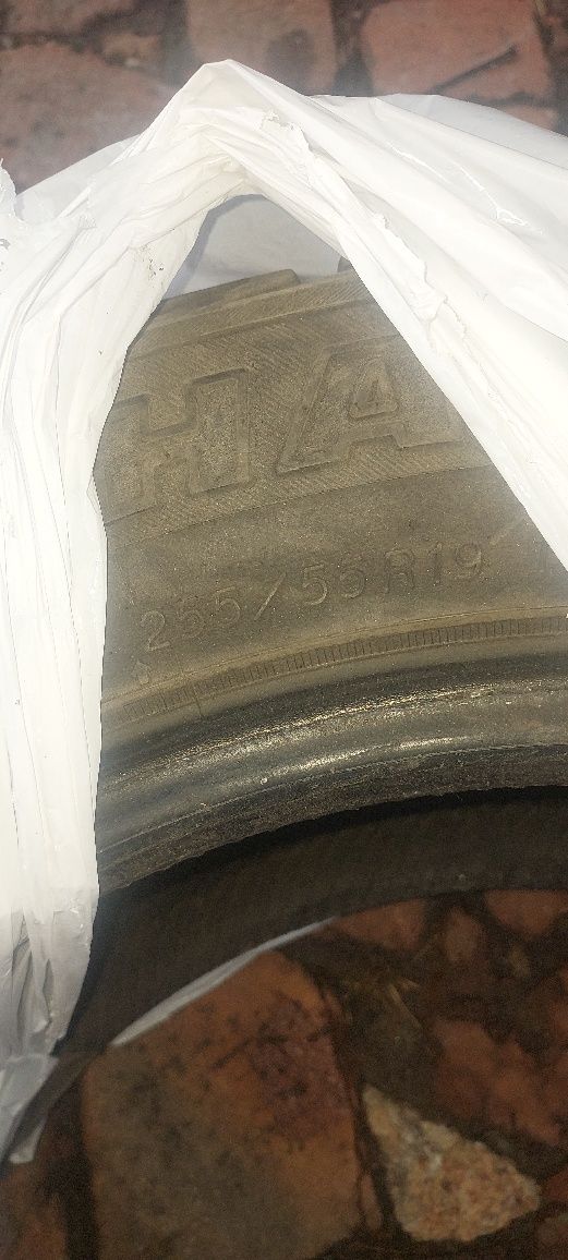 Продам Шини Б/У 255/55 R 19