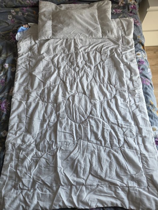 Kołdra i poduszka dla dzieci