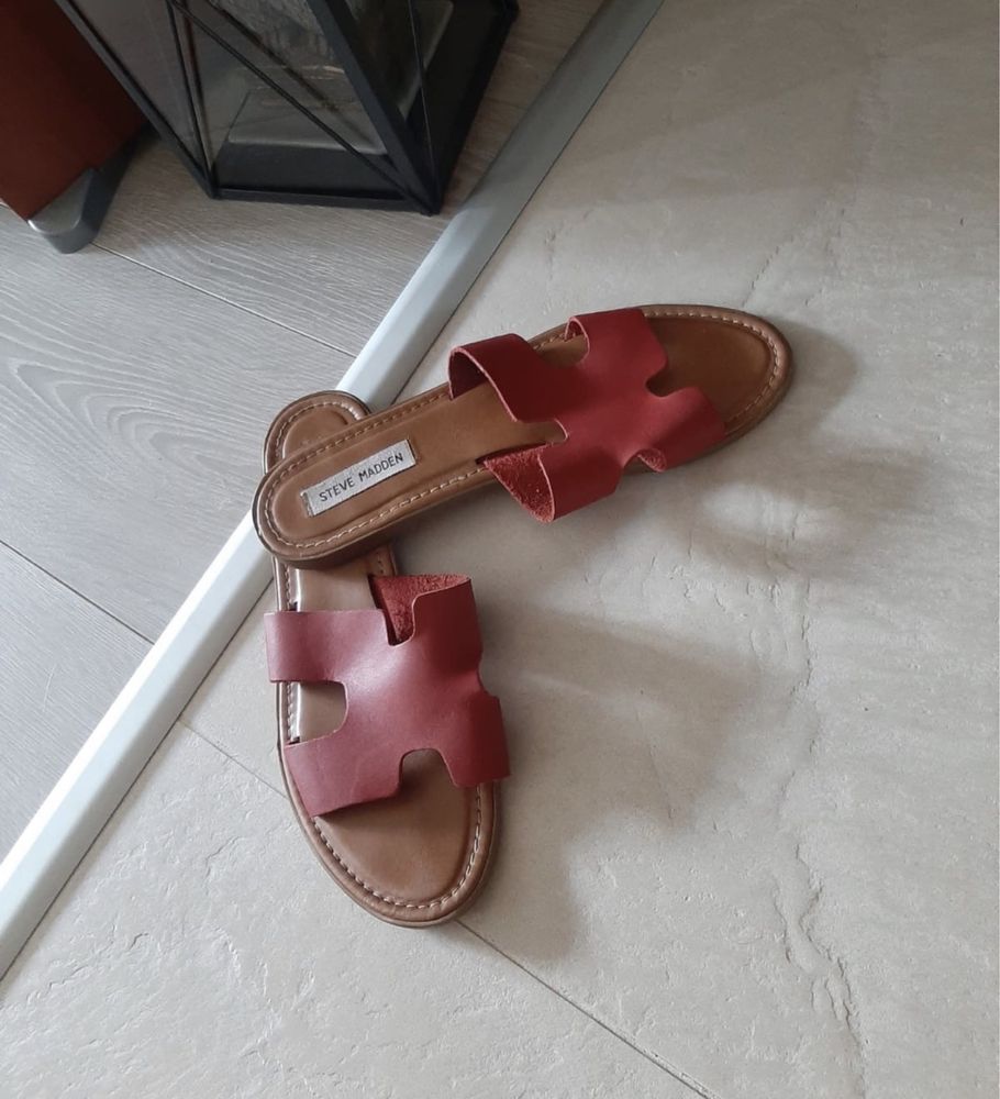 Klapki Steve Madden skora lato hermeski 41 plaskie czerwone hot