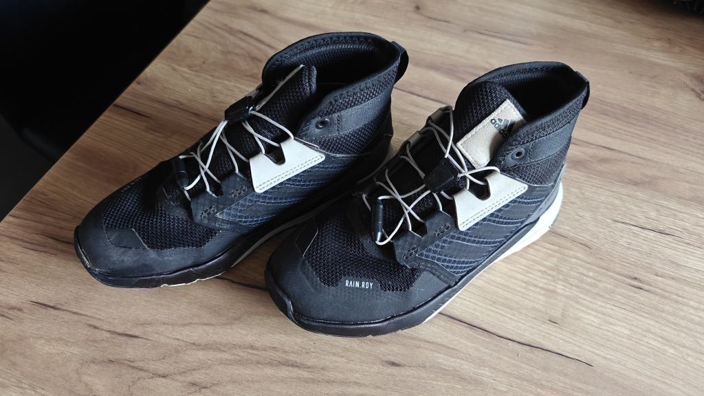 Buty trekkingowe Adidas Terrex RainDry - rozmiar 33 - super stan