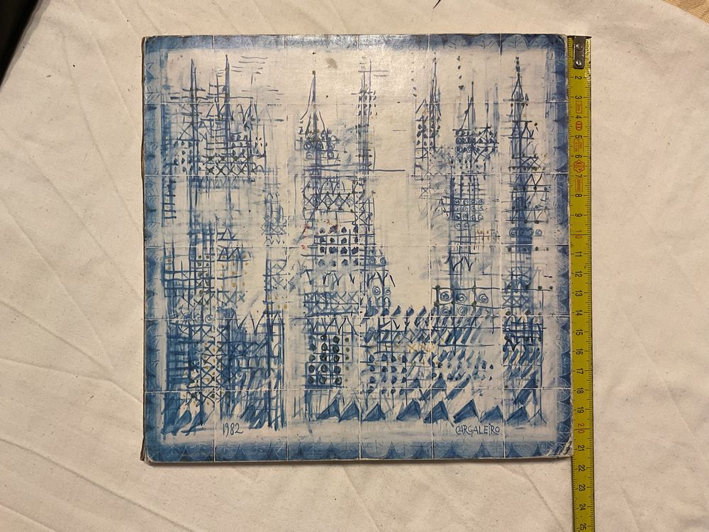 Livro / Brochura de galeria sobre azulejos e assinado por Cargaleiro