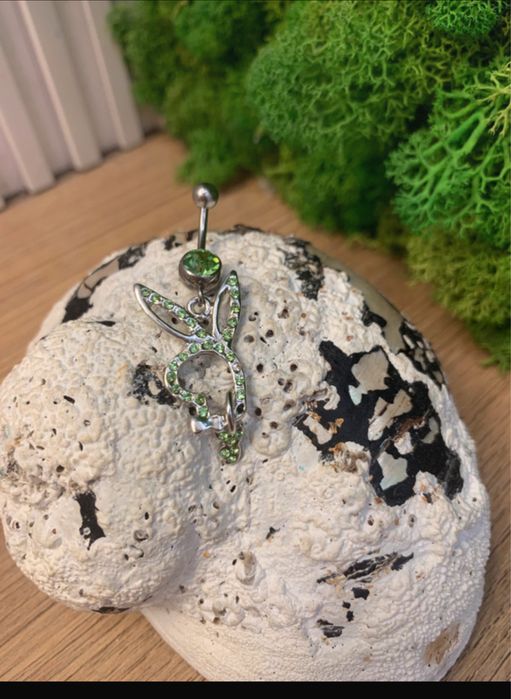 Kolczyk do pępka playboy króliczek