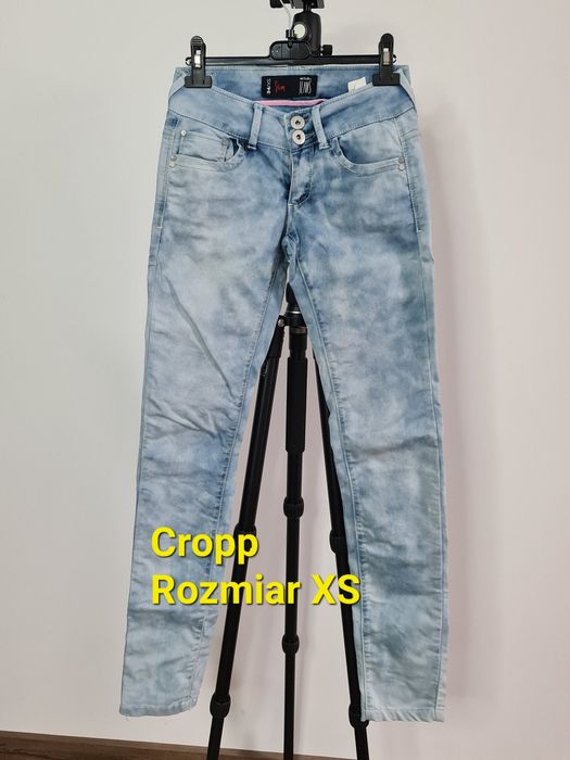 Cropp Chillin jeans marmurkowe jasne jeansy damskie 34/XS