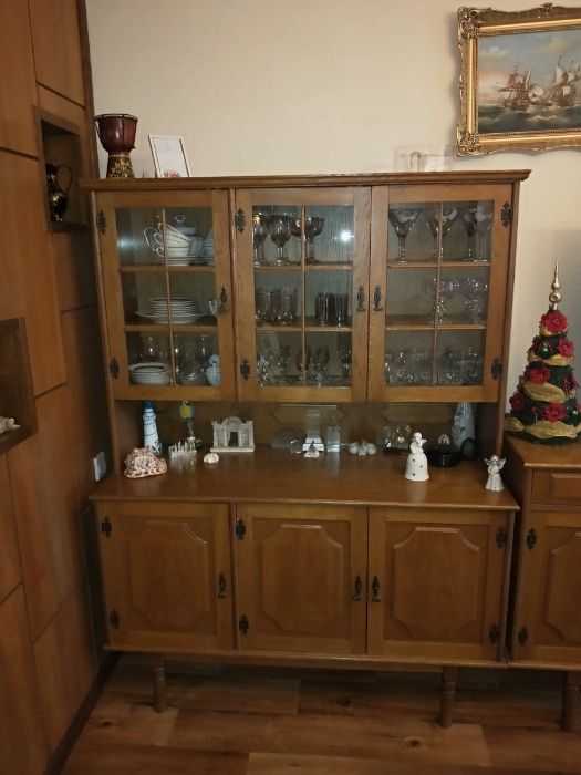 Meble drewniane komplet