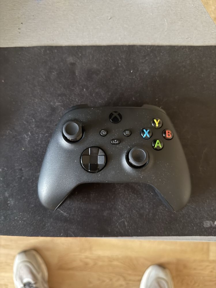 Xbox X + 2геймпада+500 игр+ 3 месяца гарантии