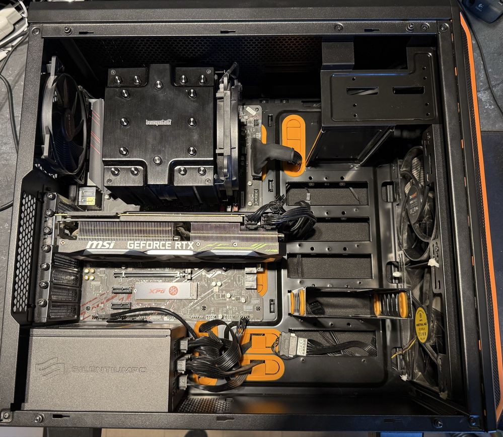Komputer i7-9700K, RTX 2080 Super, 32 GB RAM, SSD