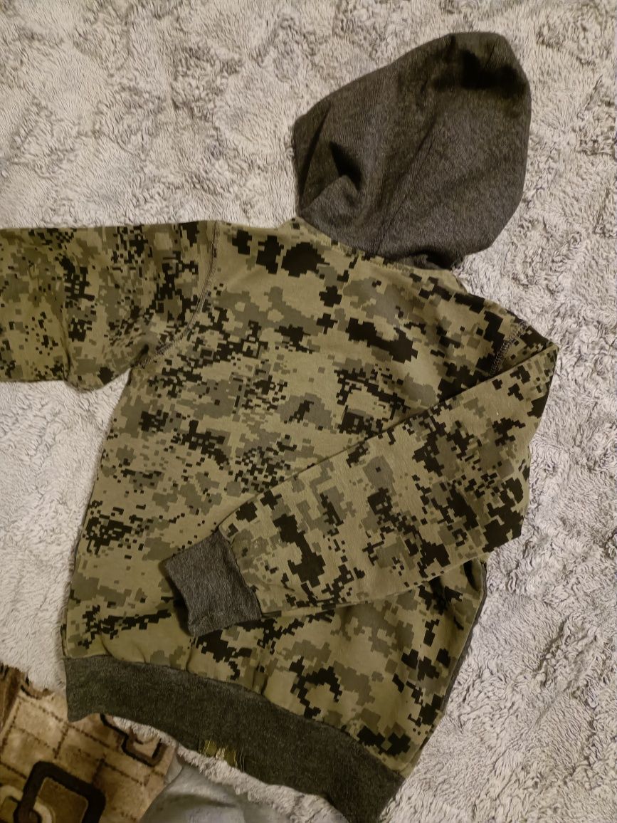 Кофта дитяча на замочку із капюшоном