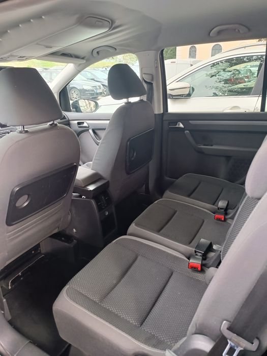 VW Touran Highline 1.6 TDI 7Lugares