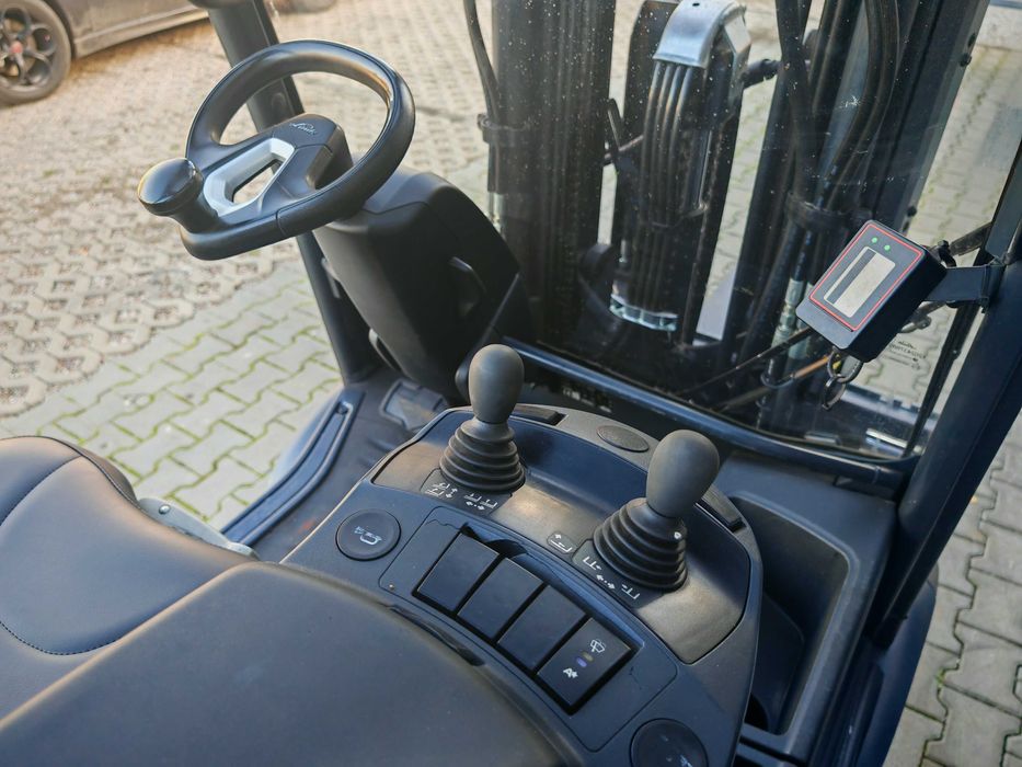 Wózek widłowy LINDE H20T-01, 2000 kg, LPG, Triplex, Widły teleskopowe