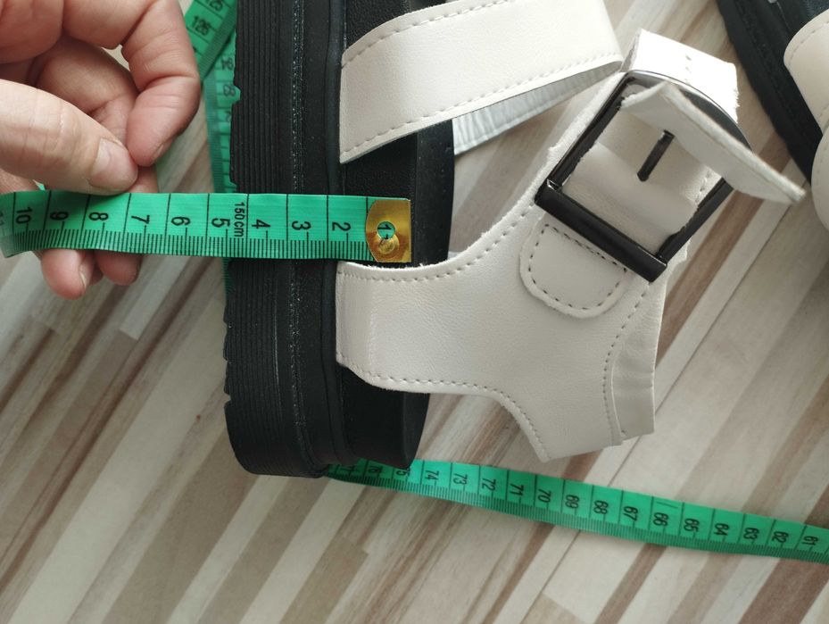 Okazja!! Nowe sandały damskie, czarno-białe, 42