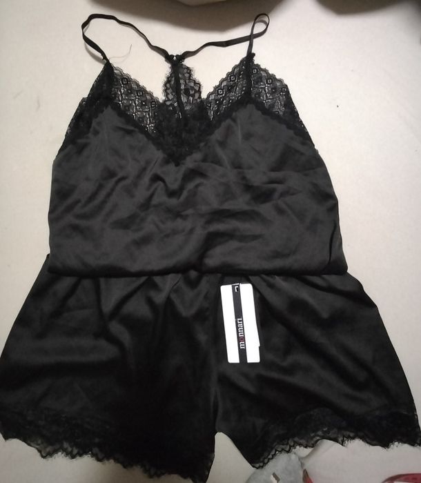 Piżama damska czarna,rozm.L/XL. Monnari