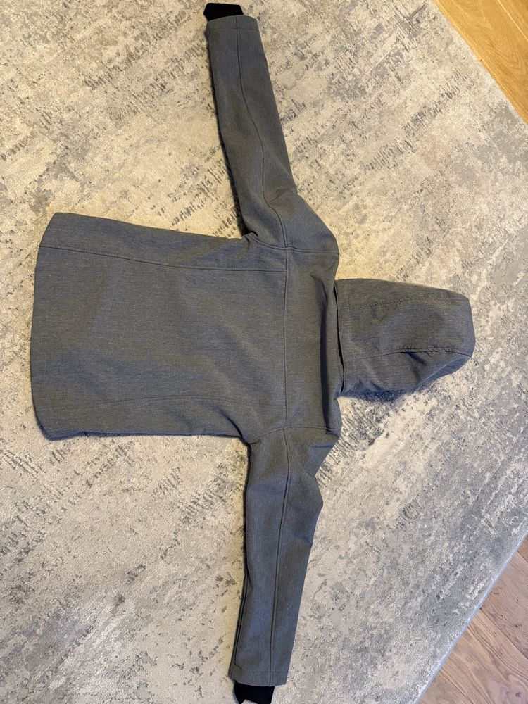 Kurtka Softshell H&M Sport dla dziewczynki, rozmiar 158