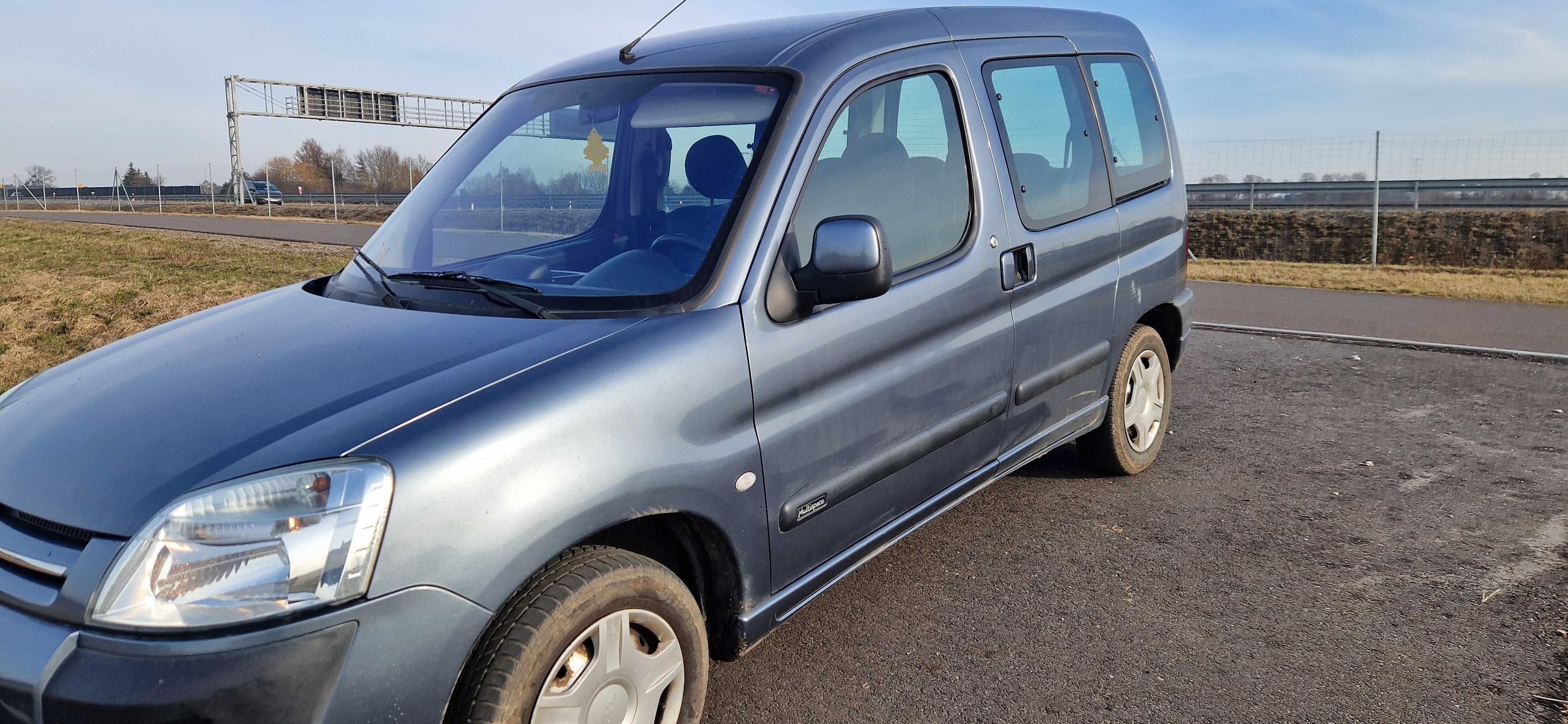 Citroen Berlingo Multispace 1,4 8v 75 km zadbany środek!