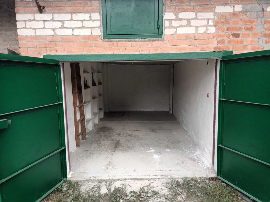 Здам гараж в цетрі