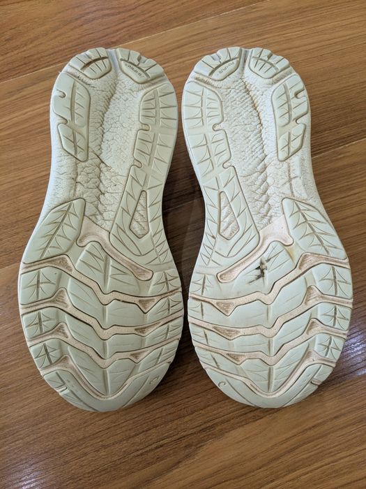 Кросівки жіночі ASICS