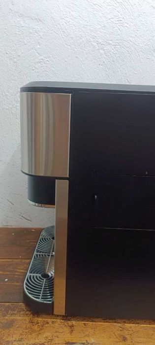 Німеччина. Льодогенератор 18 кг з крошилкою, кулером 3в1