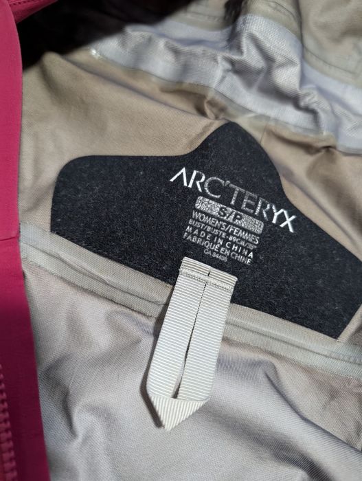 Arc'teryx zetabar gore tex жіноча куртка