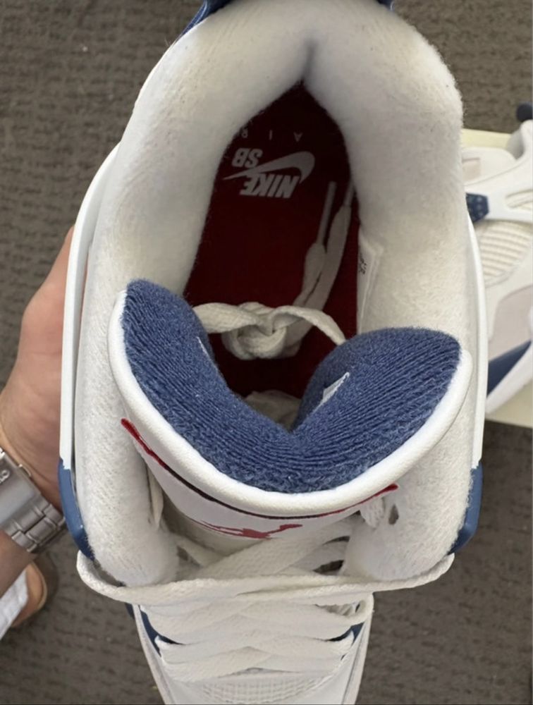 Air Jordan 4 SB Navy