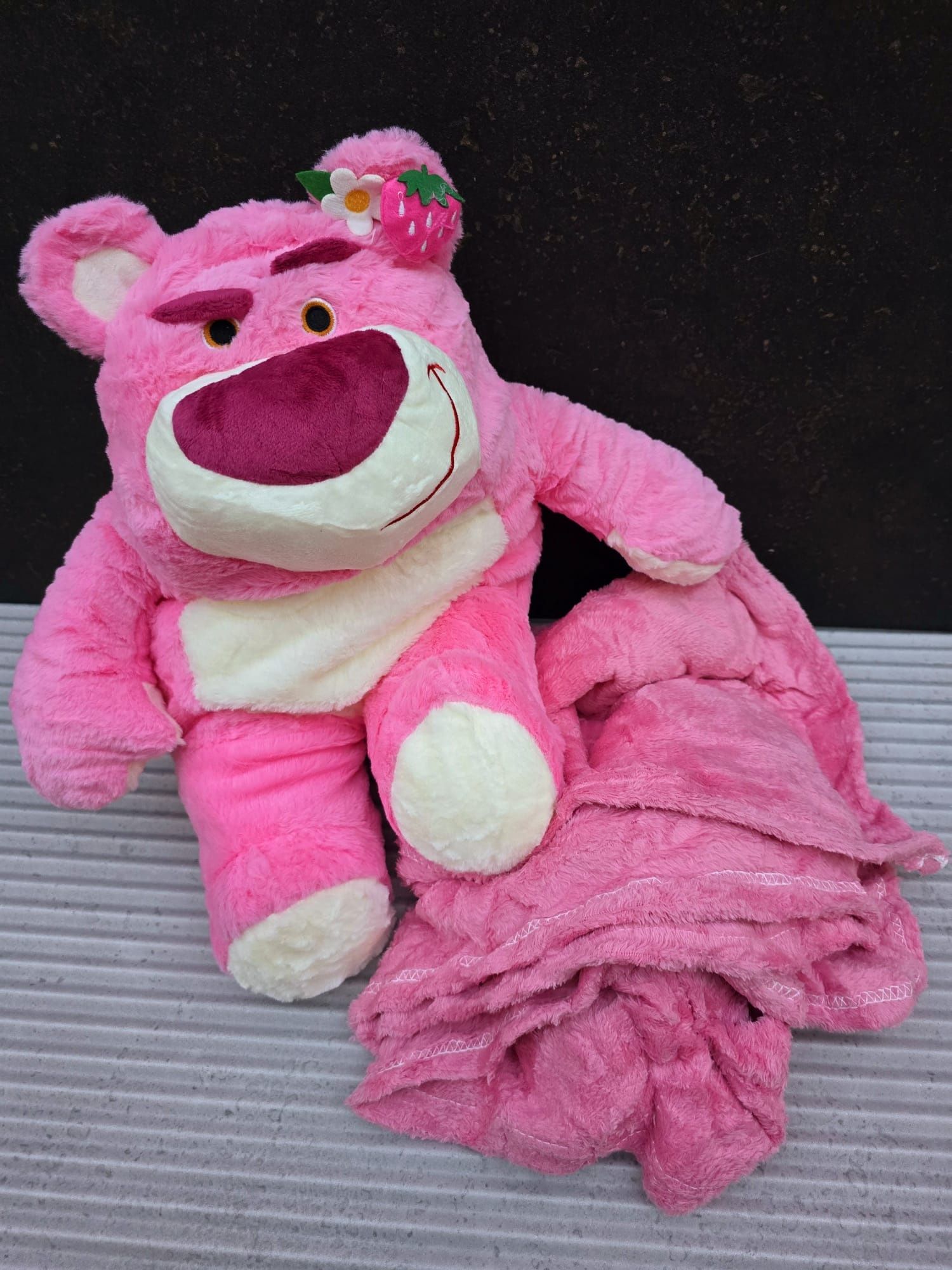Nowy różowy pluszak maskotka z kocykiem Miś Misiu - zabawki