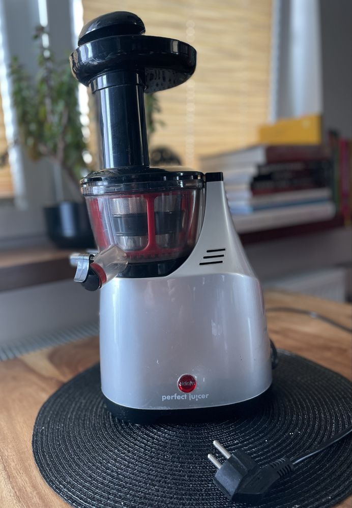 Wyciskarka wolnoobrotowa Eldom Perfect Juicer