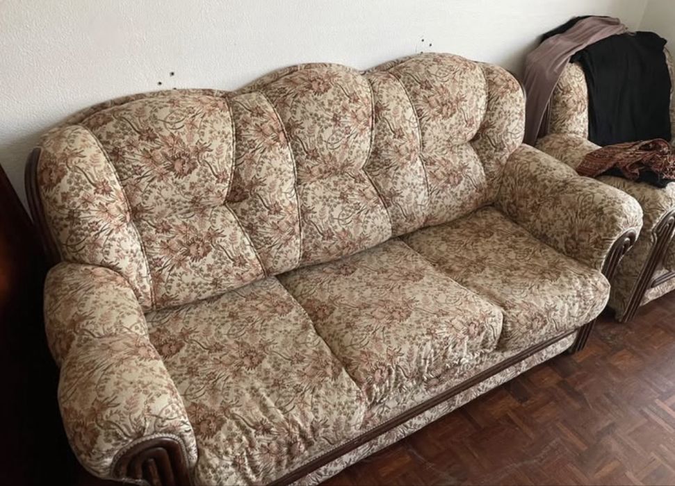 Sofá cama + 2 cadeirões