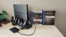 PS4 FAT 500GB + 2 pady + dysk 2tb + podstawka z hubem/ładowarką + gry