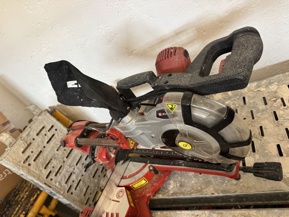 Serra meia esquadria