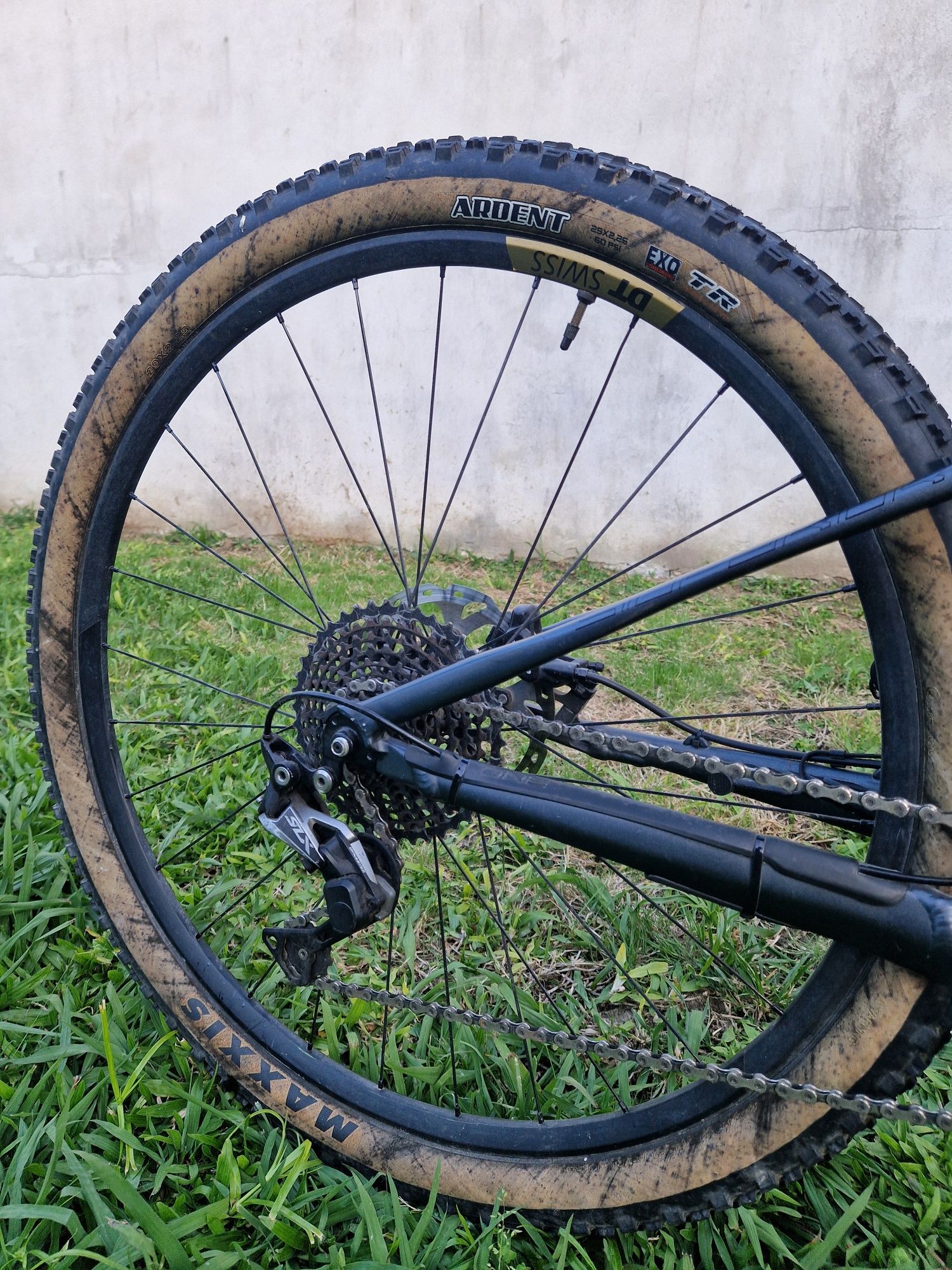 Bicicleta Superior eXF 909