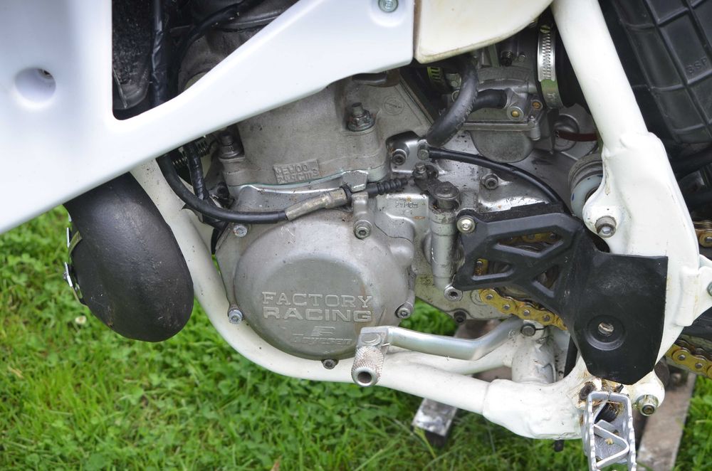 Yamaha YZ250, 1990r odrestałrowana zamianą