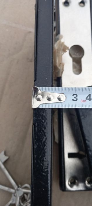 Продам  Новый  Замок  Дверной