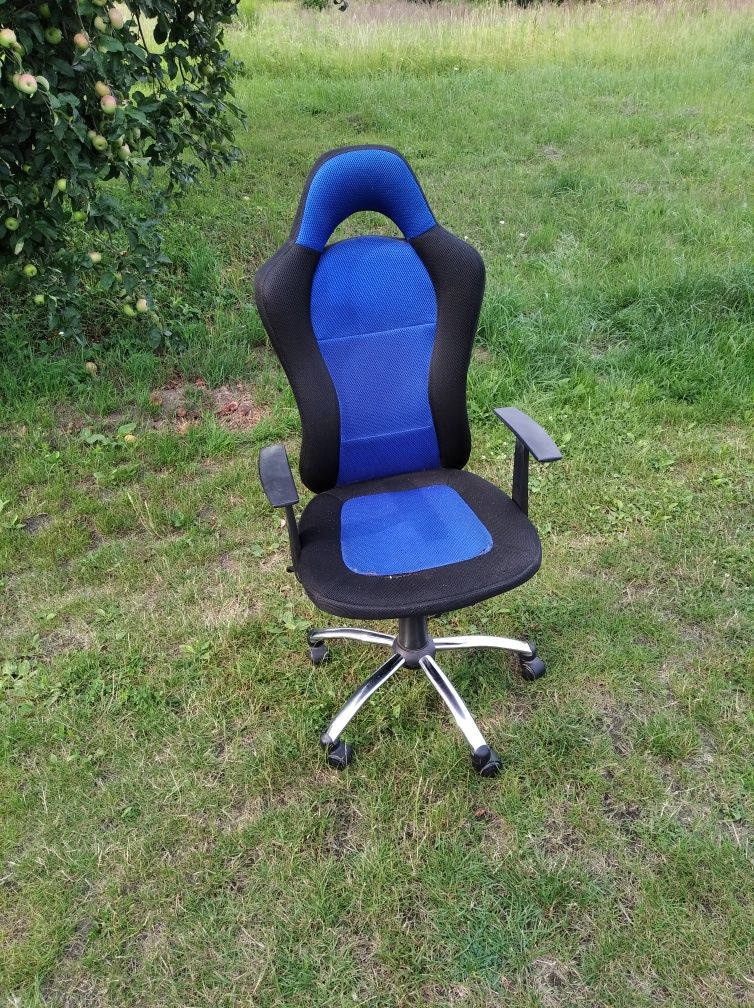 Tanio sprzedam fotel obrotowy za 30 zł