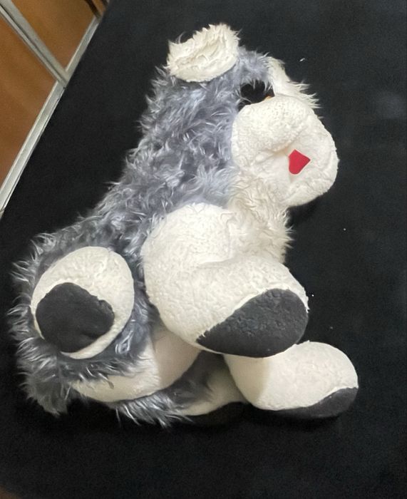 Подарую велику мʼяку іграшку Собака