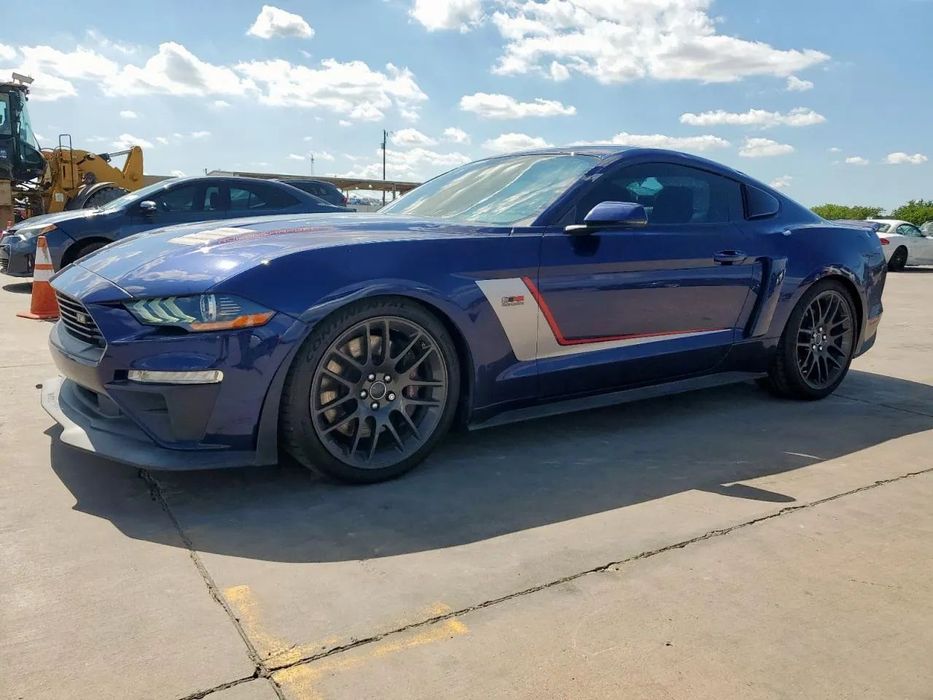 Ford Mustang Popularne amerykańskie coupe w drodze do Polski