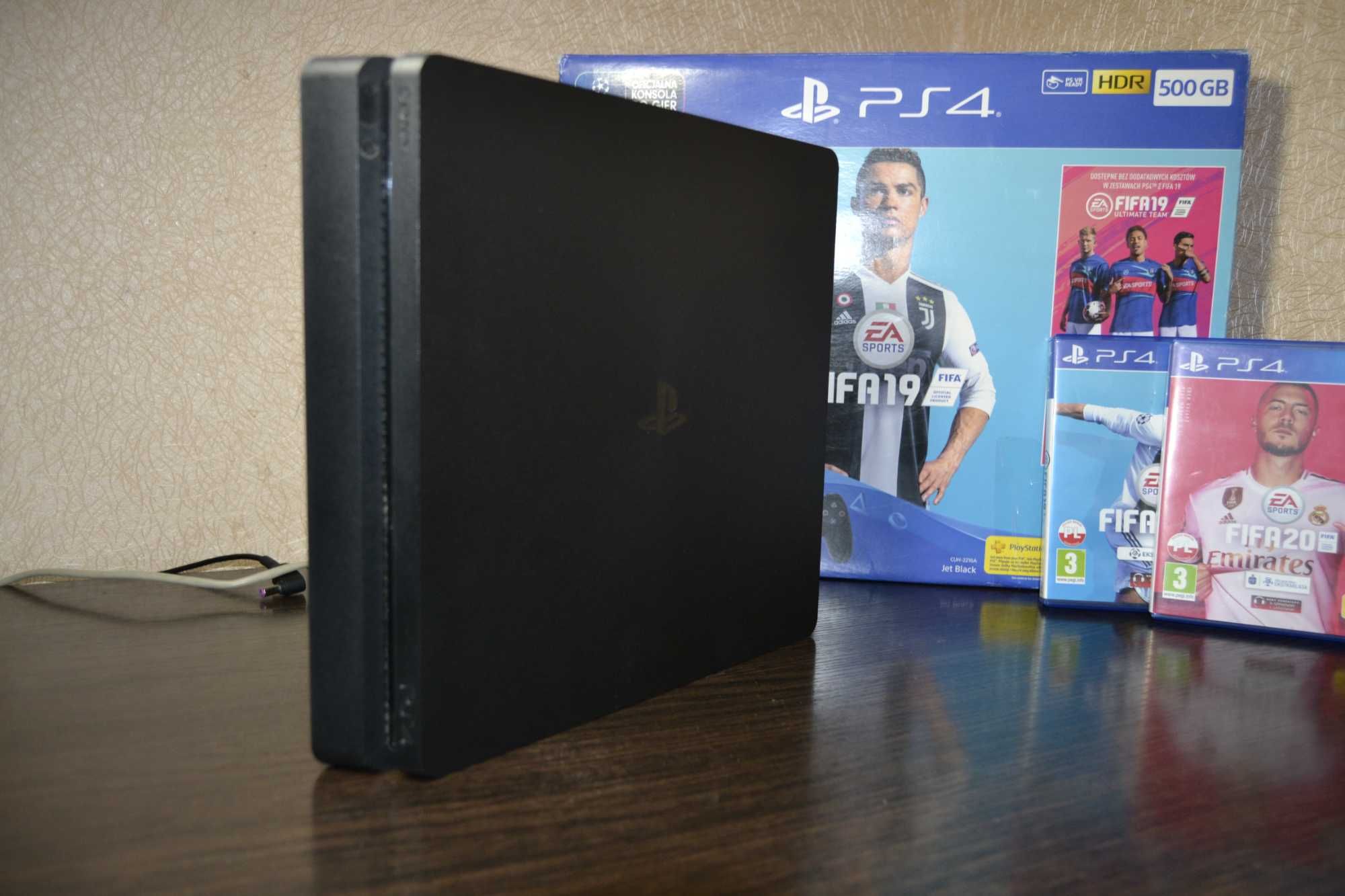 PlayStation 4 slim 500gb в ідеальному стані