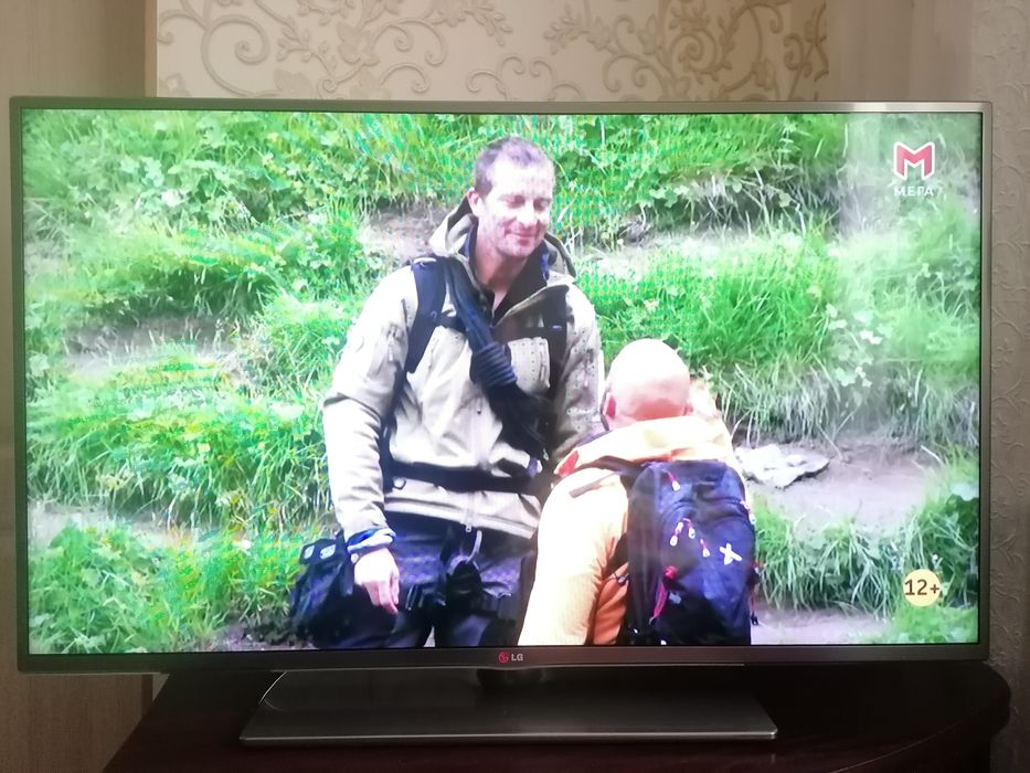 Телевізор LG 42LB650V SmartTv, T2, 3D,wifi