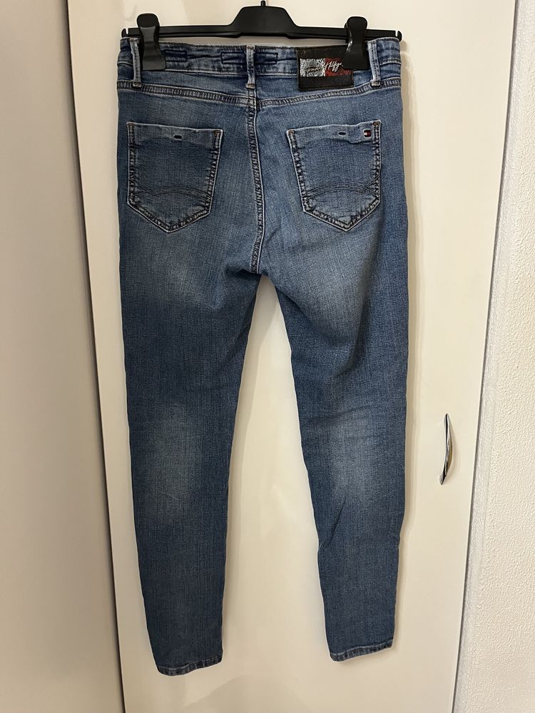 Spodnie Tommy Hilfiger rozmiar 28 niebieskie jeansowe