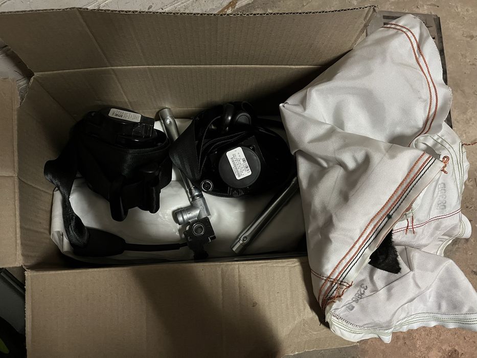 Продам запчасти Форд эскейп