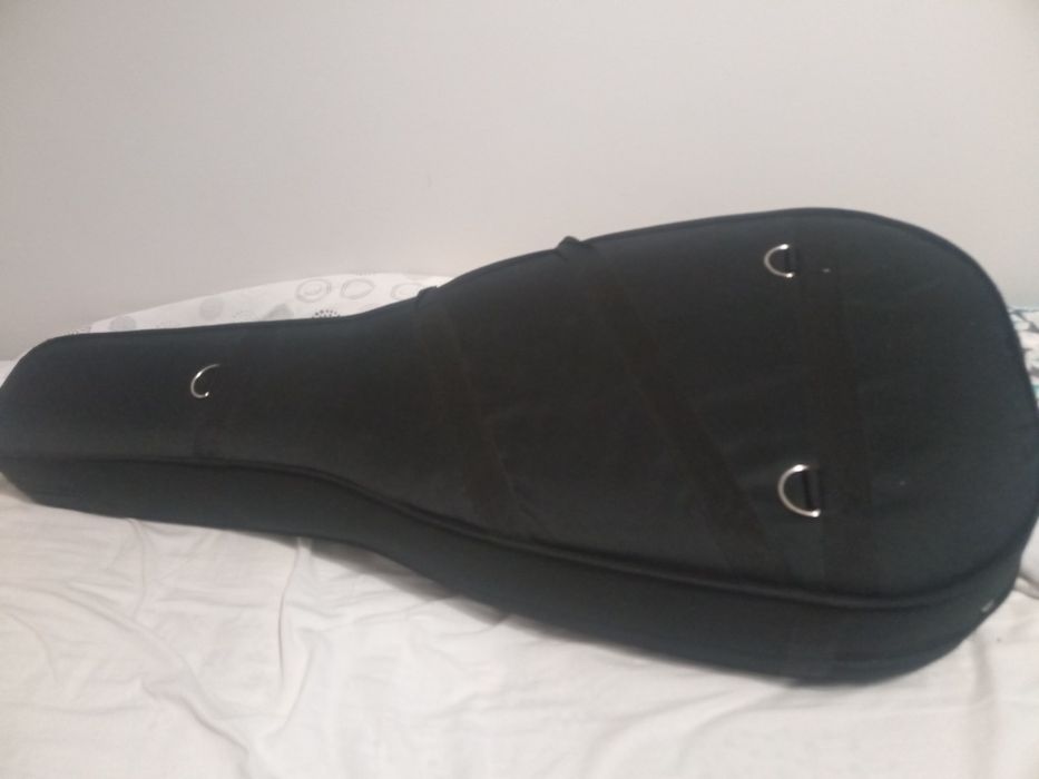 Caixa de Guitarra Dura