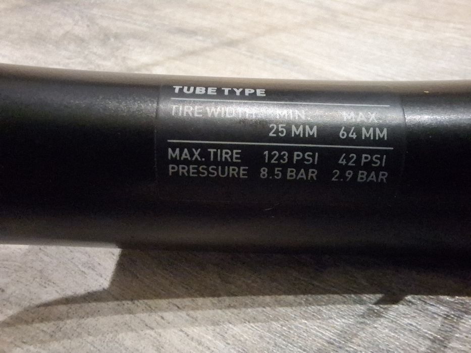 Koła DT Swiss Endurance, jak nowe