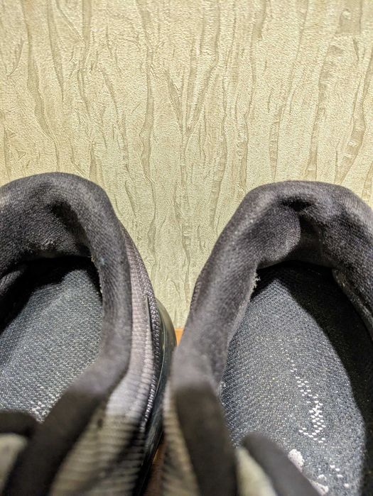 Nike Air Max 2017 чоловічі бігові кросівки розмір 41,5-42 (27 см)