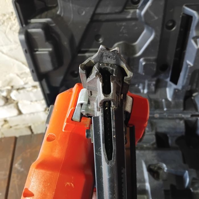 Gwoździarka Milwaukee FFNS