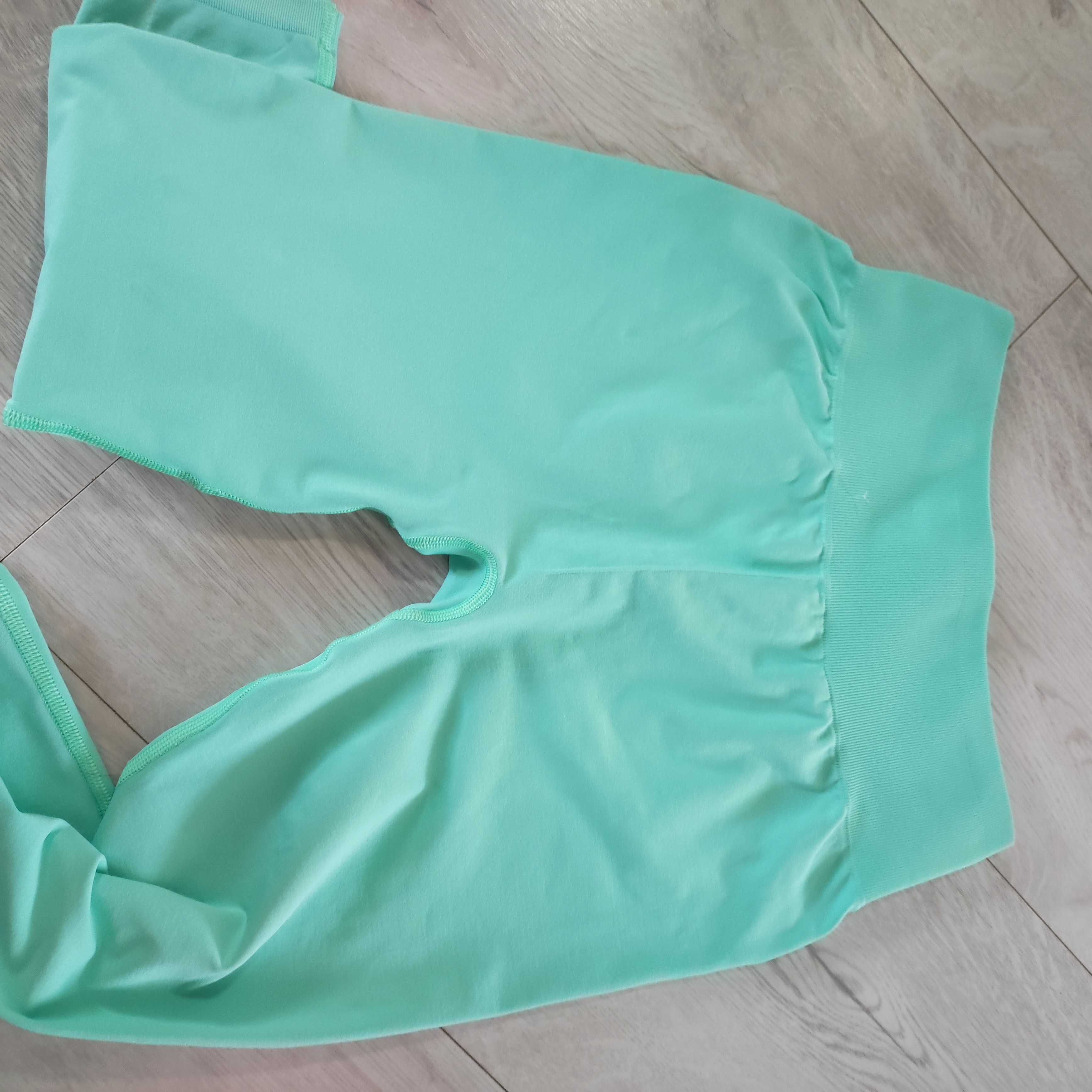 Nowe gymshark leginsy M seledynowe piękne