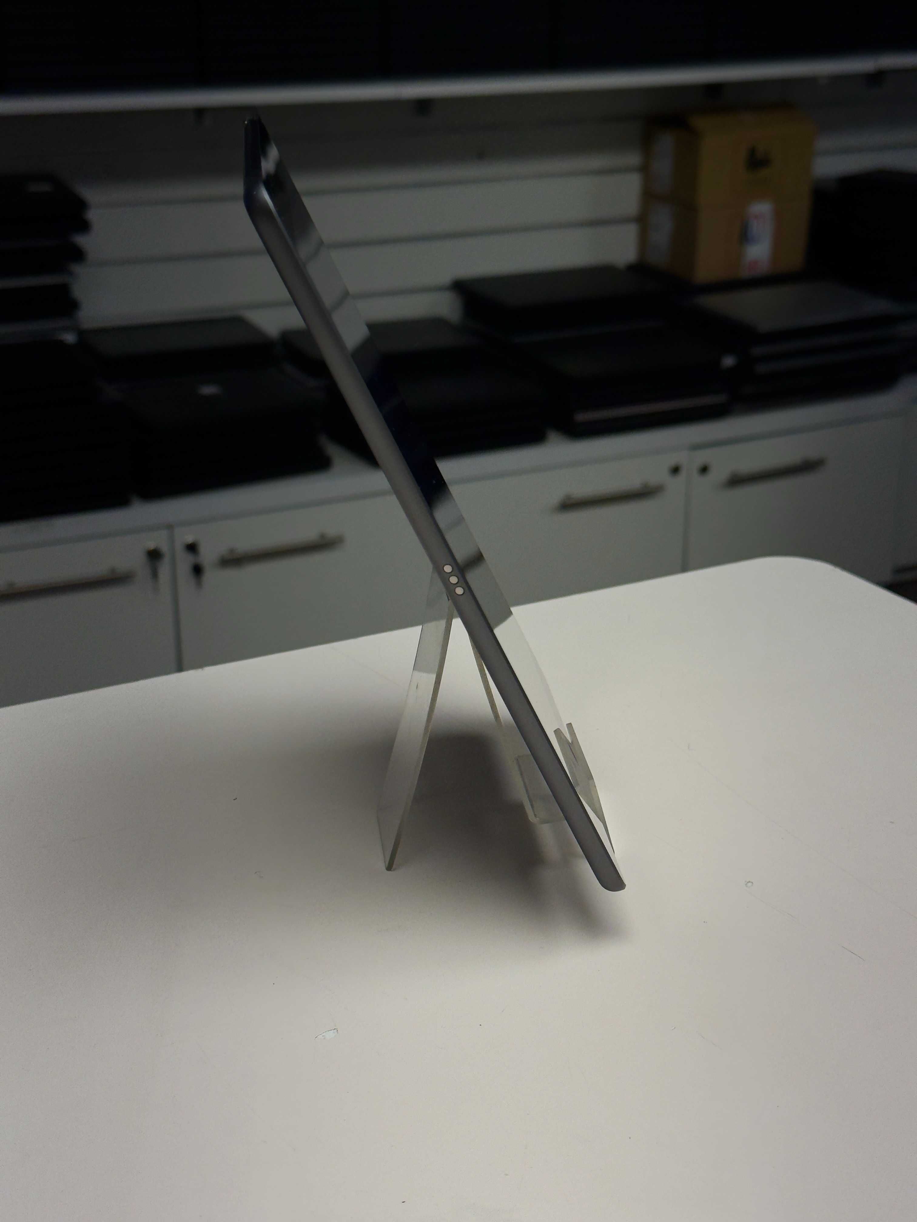 Tablet Apple iPad 7th Gen | 10,2" | A2198 | 3/128GB | Cellular Wi-Fi!